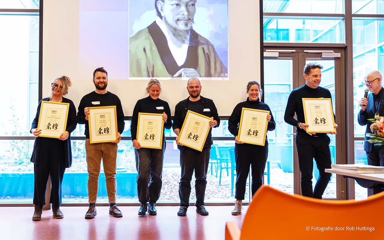 Zen.nl, Zen, meditatie, leren mediteren, zenmeester, Rients Ranzen Ritskes, toeval, ziop, zenleraren in opleiding, gasten, bestuderen, verklaren